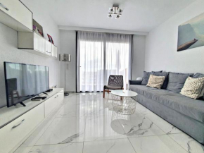 Sea View in Paradise Court
